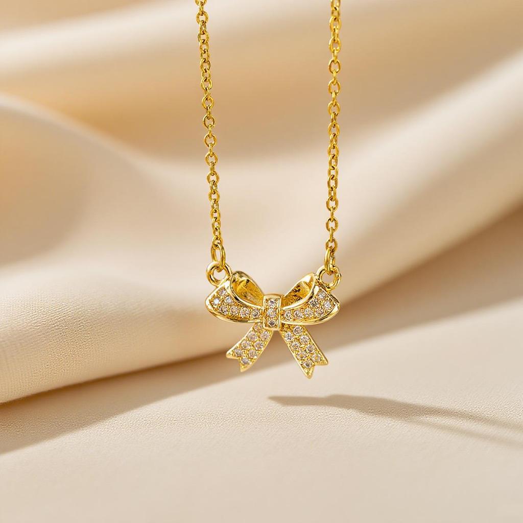Elegant Light Luxury Zircon Necklace for Women - Gold-Plated, Simple Clavicle Chain
