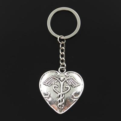 Mode 30mm Schlüsselanhänger Metall Schlüsselanhänger Schlüsselanhänger Schmuck Antik Silber Farbe plattiert Herz Caduceus Medizin 42x40mm Anhänger