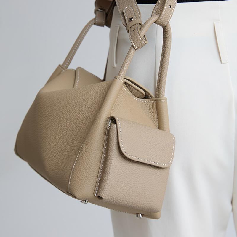 Fashionable Underarm Bag High-end Business Casual Crossbody Bag Niche Design Shoulder Bag