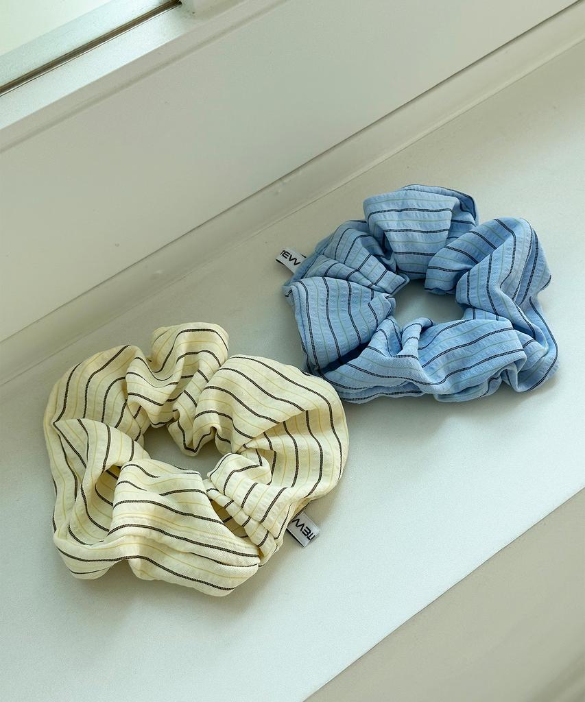 Quartevv Dailyn Stripe Scrunchie - 2 Colors