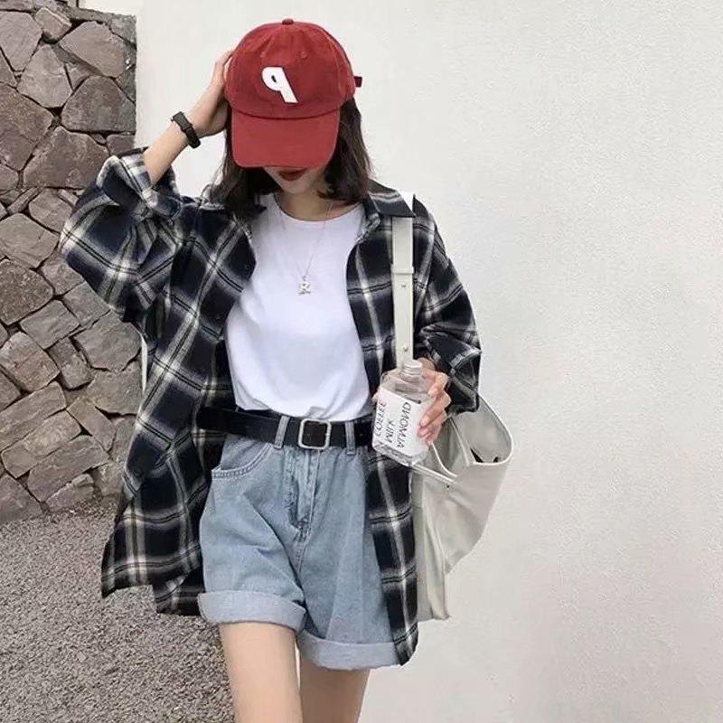 2026 Spring/Autumn Women's Korean Plaid Shirt - Loose, Retro Hong Kong Style, Trendy Long Sleeve Top