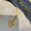 Elegante Collar de Pala de Amor con Acento de Diamantes Estilos Dulces Aleación Resistente Decoración para Mujeres Modernas