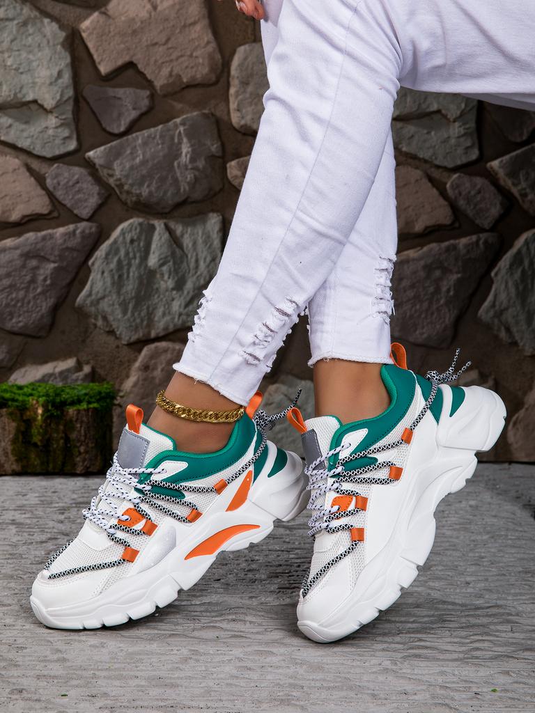 Kostenloser Versand Schnürschuhe Mädchen Outdoor Rutschfest Mode Weiblich Frau Walking Tennis Weiches Schuhwerk Neue Sportmarkenwahl