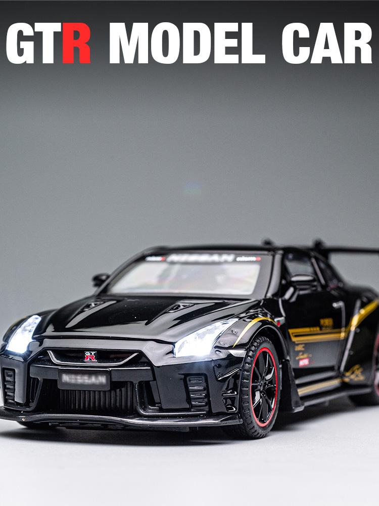 APU1 1/32 Nissan Skyline GTR R35 Nismo GT3 Racing Toy Car Model For Children RMZ CiTY Diecast Alloy Miniature Sound Light Collection