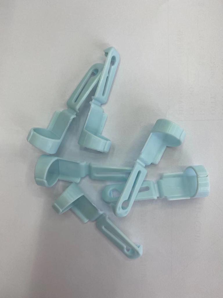 4Pcs/Set Finger Splitter Knitting Thimble Crafts Ring Type Knitting Tools Finger Wear Yarn Spring Guides Plastic Needle Thimble