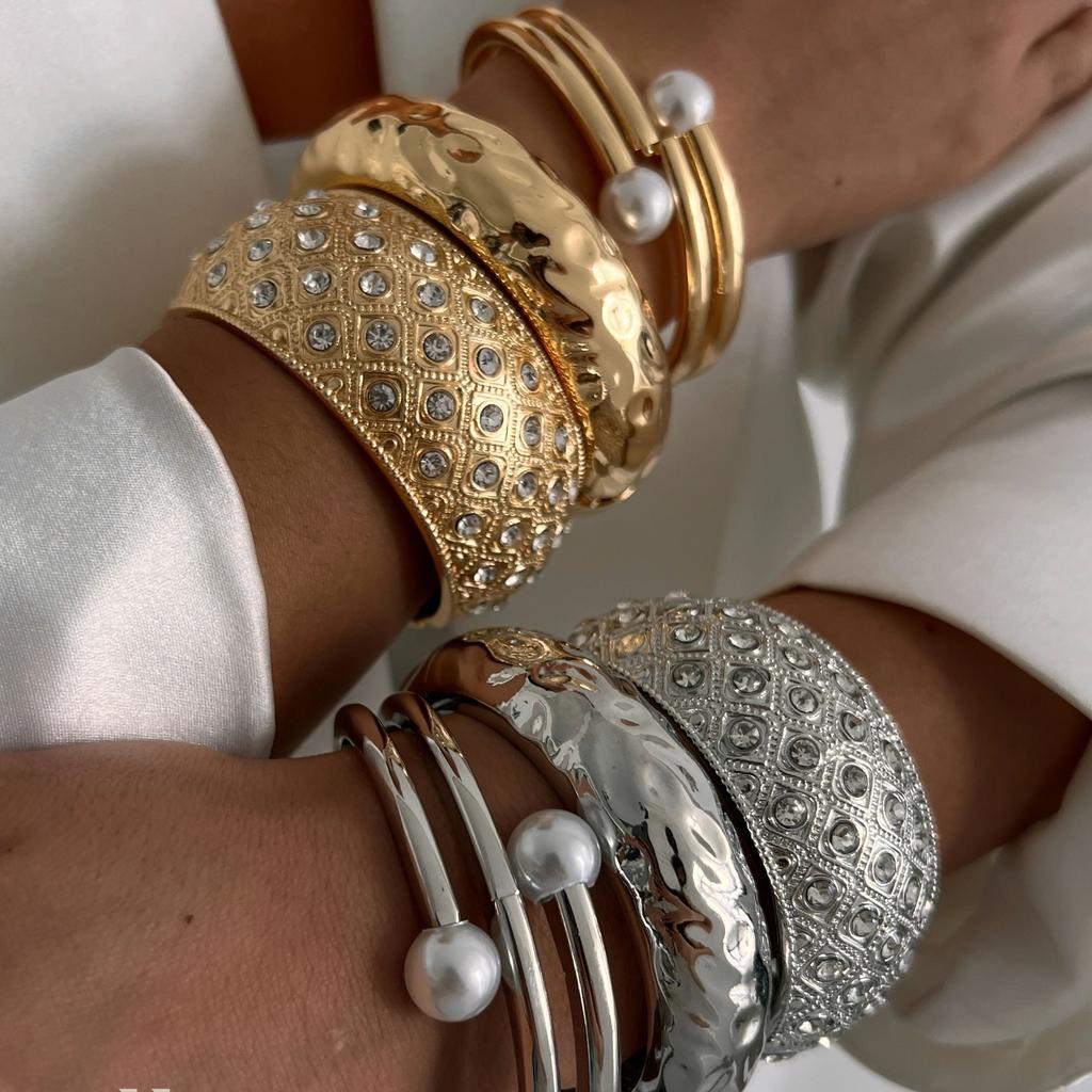 Ingemark Exaggerated Fashion Imitation Pearls Geometric Metal Bangles Hip Hop Punk Wrap Spring Bangles For Women Men Jewelry