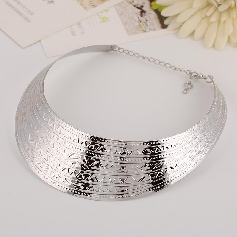 Fashion Patterned Metal Elegant Pendant Necklace Collar Clothing Accessory
