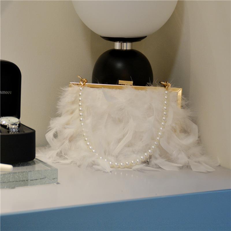 Borsa a Tracolla da Sera da Donna con Piume e Perle - Arrivo Invernale