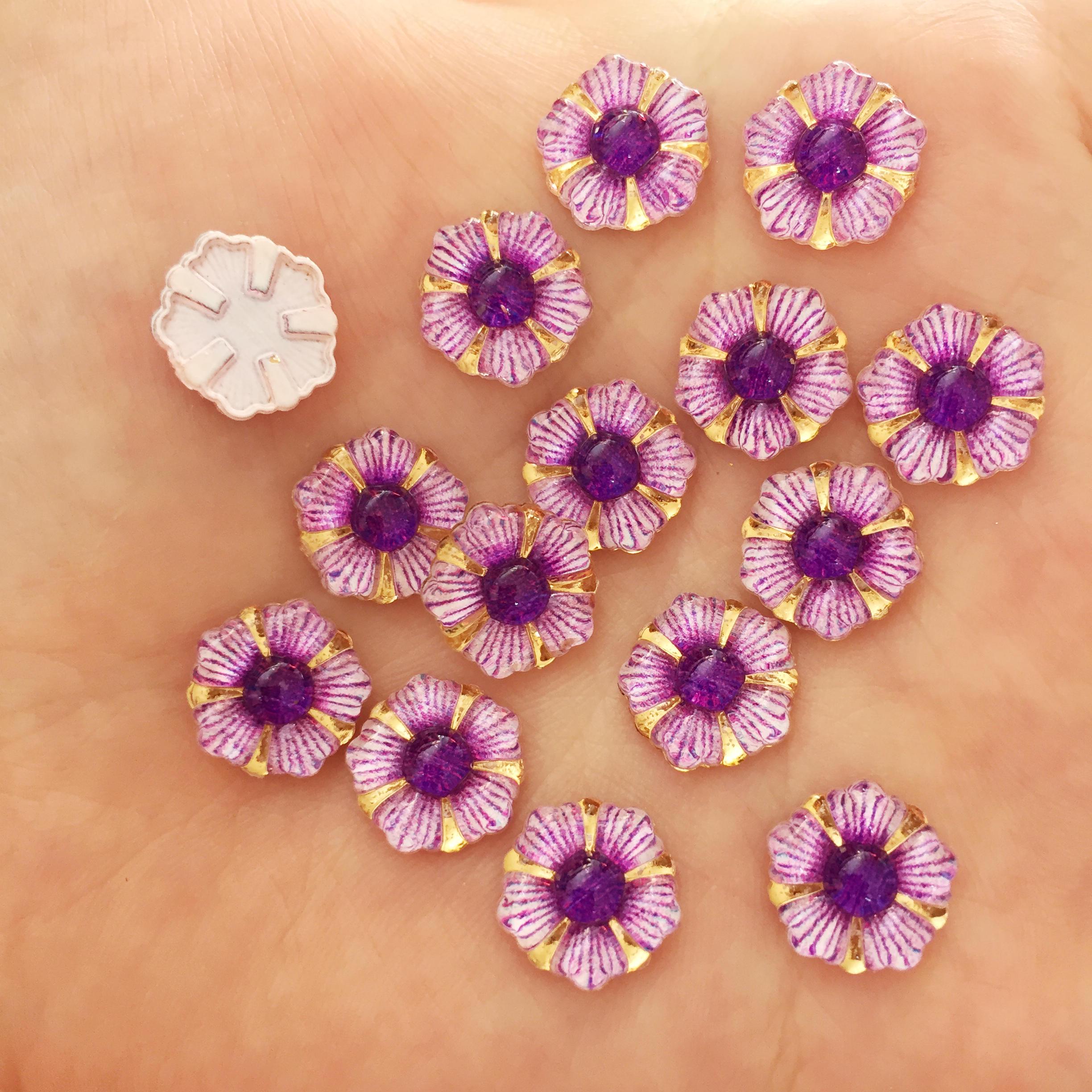 

Яркие красивые бусины цветочки для поделок 12mm