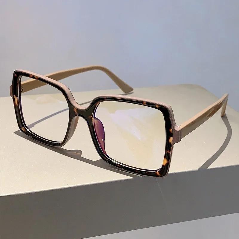 New Oversized Square Eyeglasses Trendy Blue Light Blocking Spectacles Ins Stylish Brand Designer Computer Eyewear