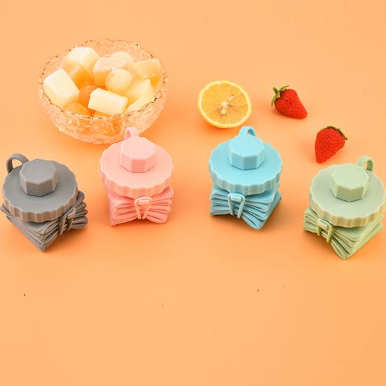 Silicone Foldable Water Bottle 610ml Leakproof Collapsible Water Bottle for Travel Camping Hiking Sports Outdoor BPA Free Portable Reusable Water Cup