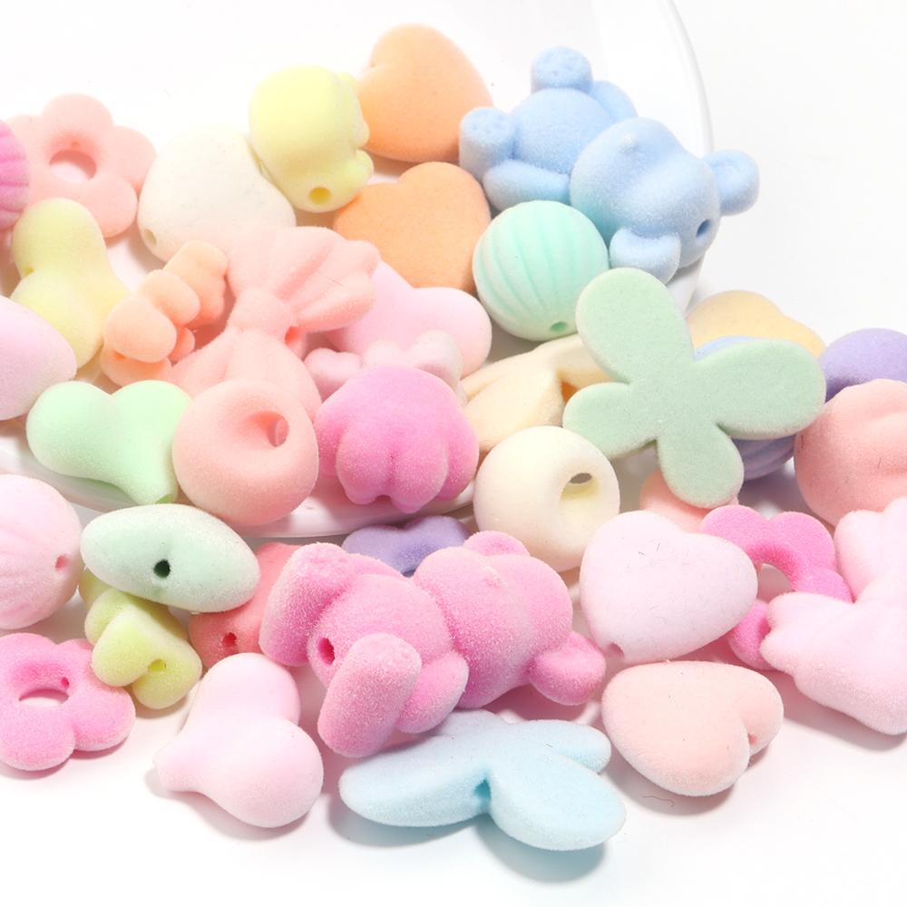 10 Stück Beflockte Acrylperlen Mischfarbe Mehrere Stile Spacer Anhänger Perle für Schmuckherstellung DIY Halskette Ohrringe Haarschmuck