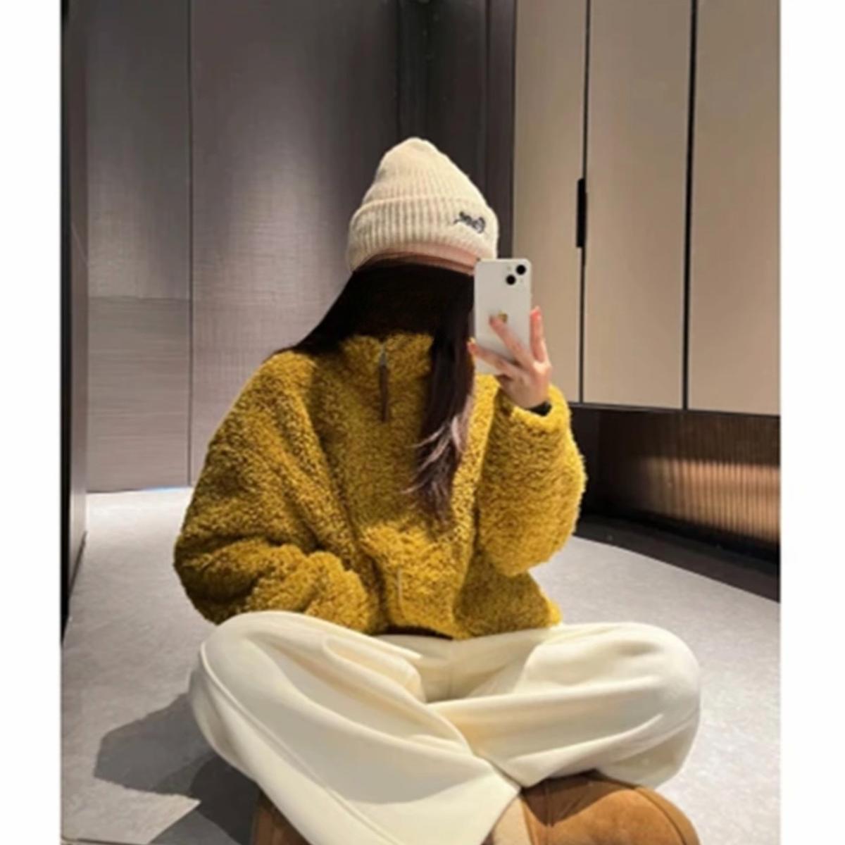 

Korean Style Stand Collar Faux Lambswool Short Jacket for Women – 2025 Autumn/Winter Loose Fit, Age-Reducing Top S (80-100) - Ships in 7 Days жёлтый/янтарь