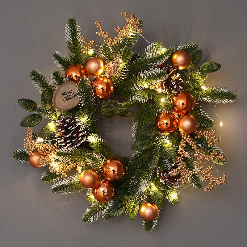 Champagner Gold Weihnachtsdekorationen: Baumkranz, Rattan-Geweih, Wand- & Türdekoration für Hotels & Einkaufszentren