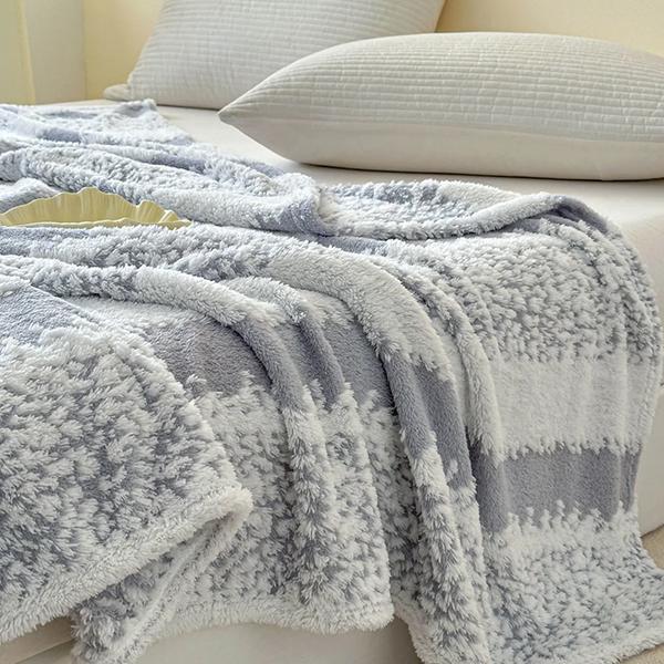 WTEMPO Striped Retro Large Size Simple Foldable Blankets Four Seasons Lightweight Soft Plush Quilts Thickened Student Soft Dormitory Blankets