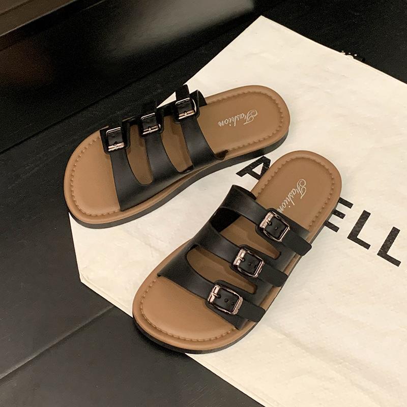 

Three Strap Sandals With Lock Soft Rubber Sole Plastic Strap For Women 36-37