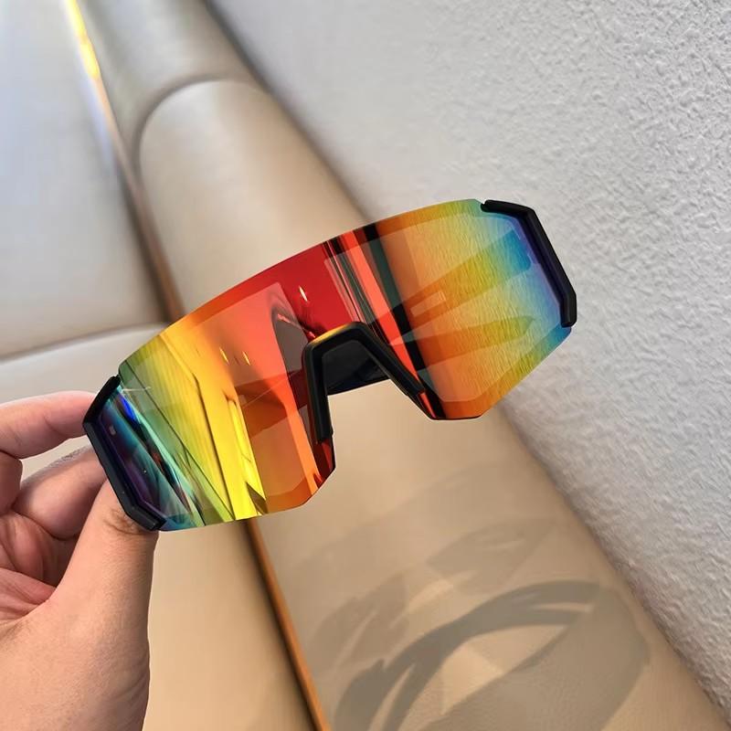 

Functional Oversized Sunglasses Personality Trend Integrated Colorful Lenses Sun Protection Sunglasses 3256