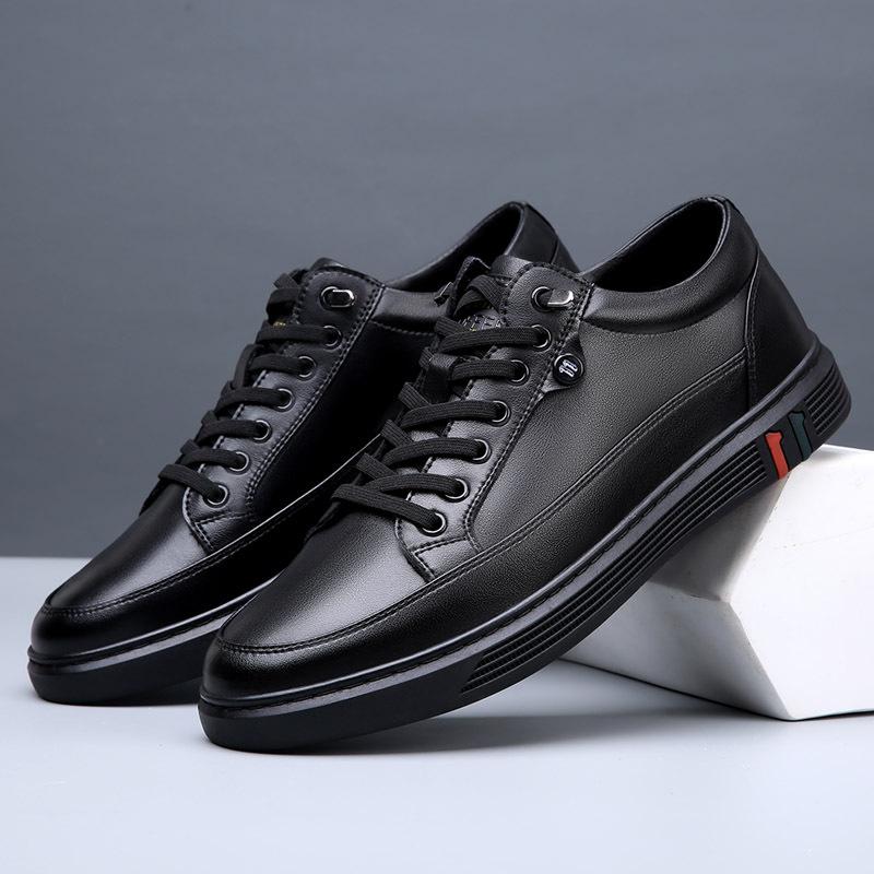 2025 Spring New Men's Shoes Soft Leather Breathable Versatile Korean Version Height Increase Casual Leather Shoes Men's Board Shoes 2025