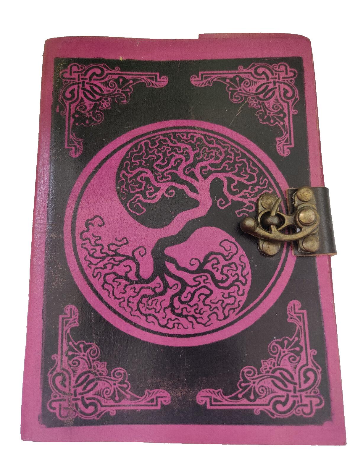 @ Leather Handmade Embossed Printed C-Lock Diary UKR704_60%OFF