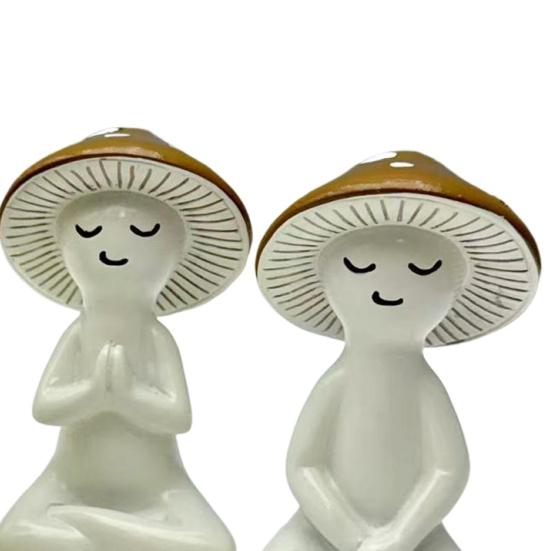 3Pcs/Set Meditation Mushroom Statue Sitting Mushroom Man Figurine Resin Sculpture Home Office Desktop Decoration Ornament