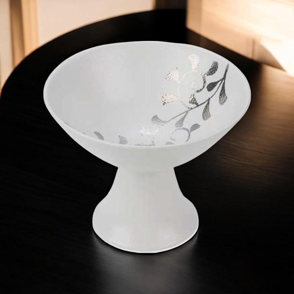 Takumifu Arita Ware 9cm Beistellteller mit Platin-Arabesken-Design und 3 Zoll hohem Fuß, Hergestellt in Japan