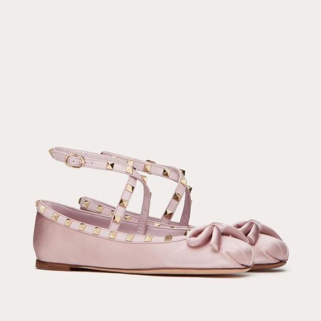 Женские атласные балетки с перекрещивающимися ремешками и заклепками-бантиками коллекция веснаосень 2024 г 38 4959₽
