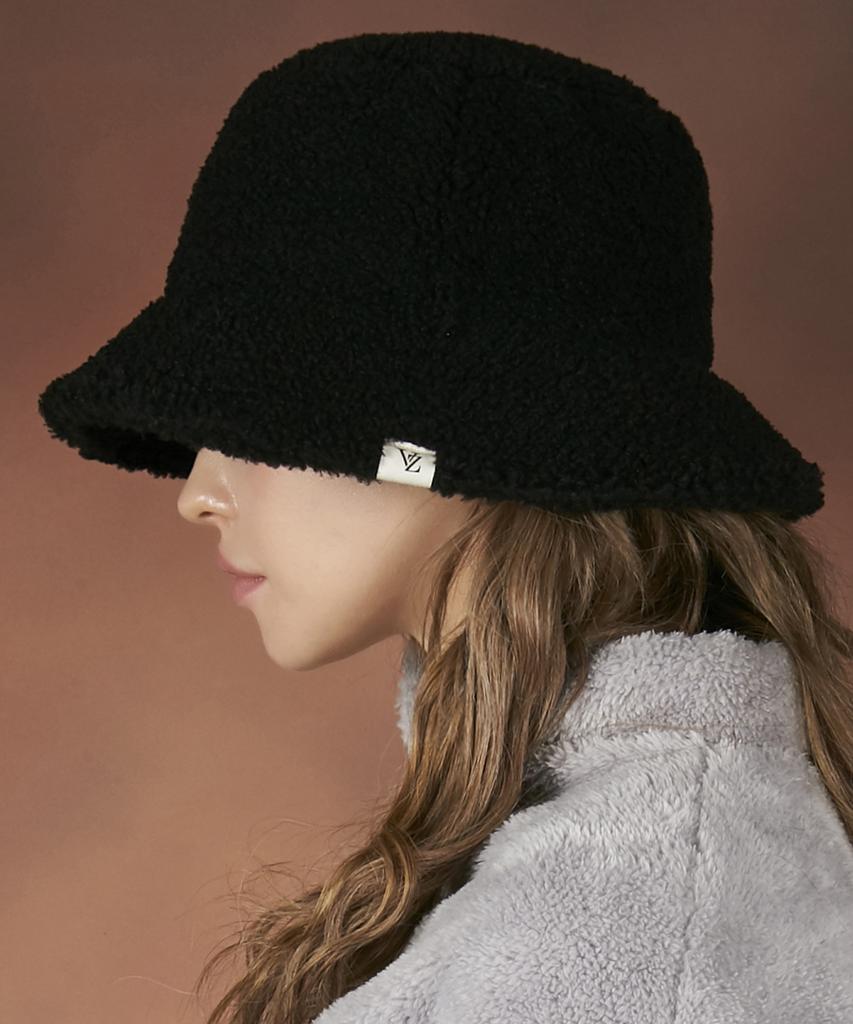 Bajal Monogram Label Fleece Bucket Hat Black