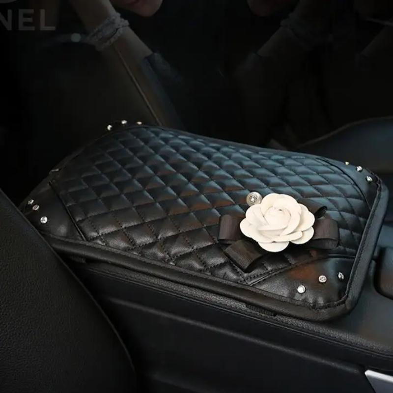Camellia Flower Auto-Innenausstattung, Kristallleder, Auto-Schulterpolster, Schlüsseltasche, Taschentuchbox, Armlehnenmatte, Anhänger, Spiegelhaken