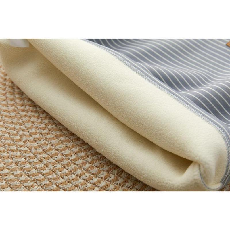 Kids' Fleece Turtleneck: Warm Long-Sleeve Top for Boys & Girls, Ideal for Autumn/Winter.