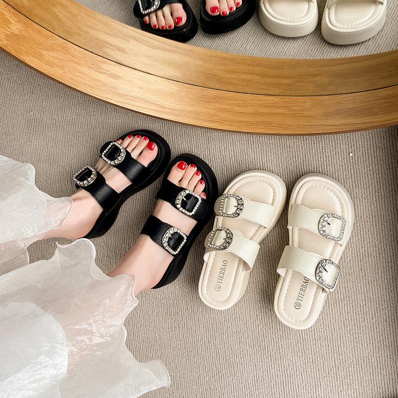 Wind fashion rhinestone belt buckle thick-soled cool slippers 2025 summer beach large size women's shoes