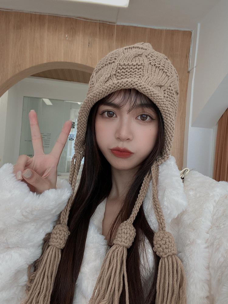 Ear protection wool hat female cute Korean version student versatile knitted hat handmade warm Lei Feng hat moisture and cold protection