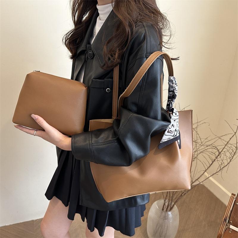 Retro Bag Mother Bag Tote Bag New Commuter Versatile Large Capacity Shoulder Bag Casual Women's Bag