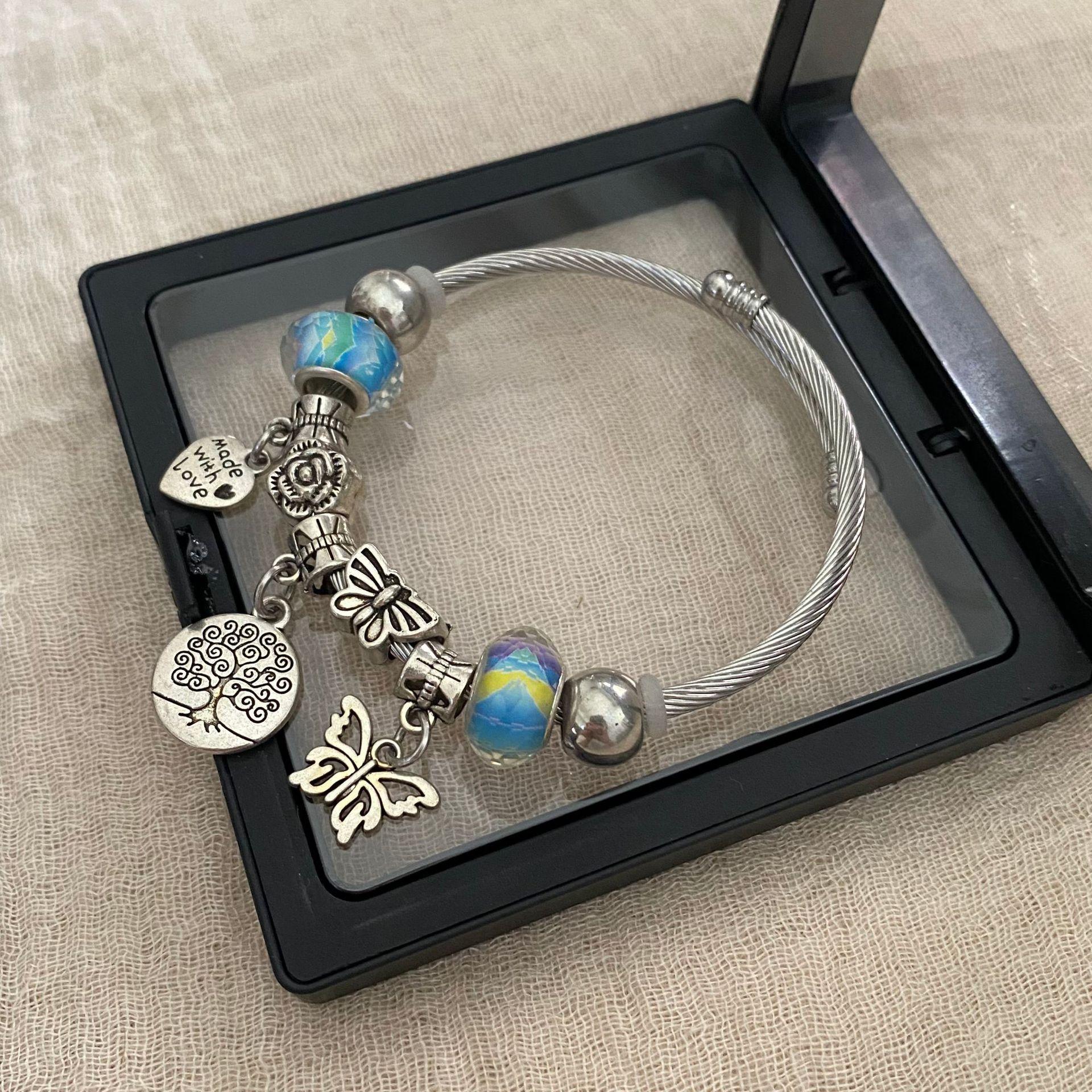 Pan s Multi-element Dreamy, Fresh and Beautiful Open-mouthed Girlfriend s Candy Bracelet 17CM