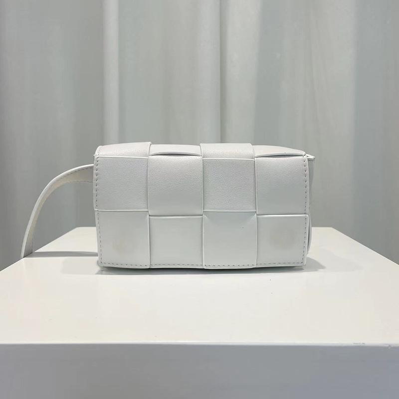 Leather woven clutch bag women's breast bag waist bag chain small bag mini crossbody spring new urban simplicity