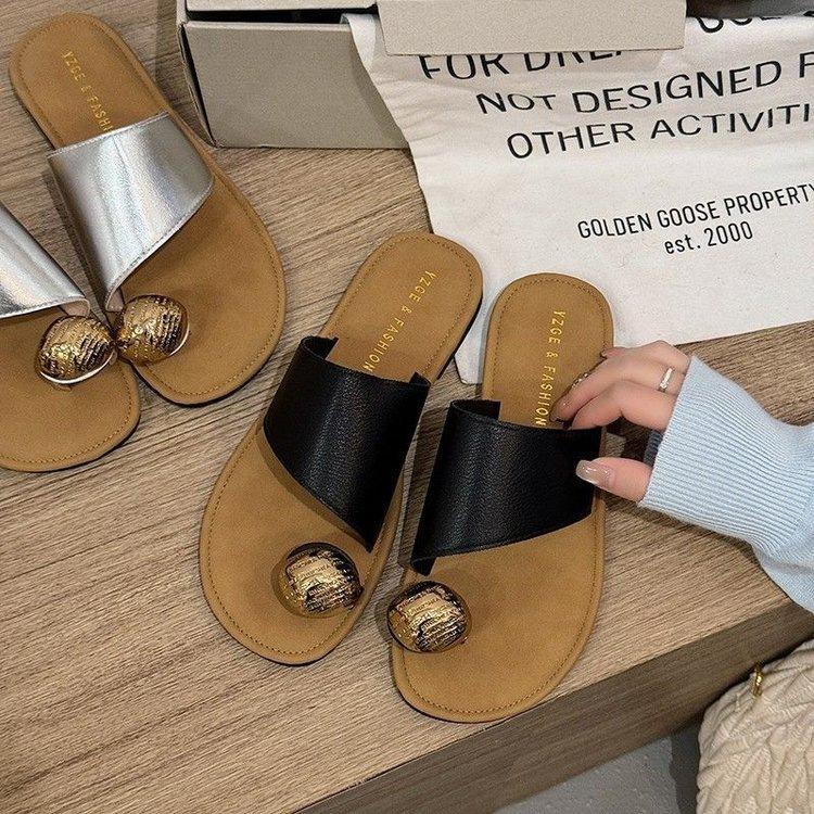 Korean Fashion Metal Buckle Cover Toe Slippers Women's Summer Wear 2025 New Flat-bottomed Comfortable One-word Cool Slippers