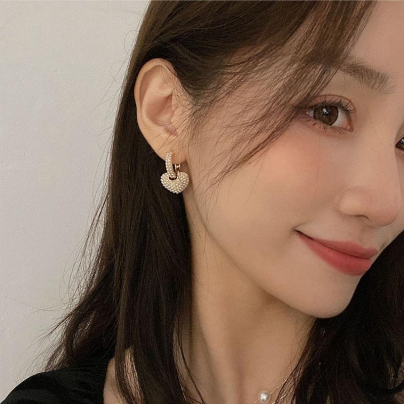 Popular In 2023 Celebrity Style Sweet Pearl Peach Heart Love Dangle Earrings For Woman Fashion Luxury Jewelry Unusual Earrings