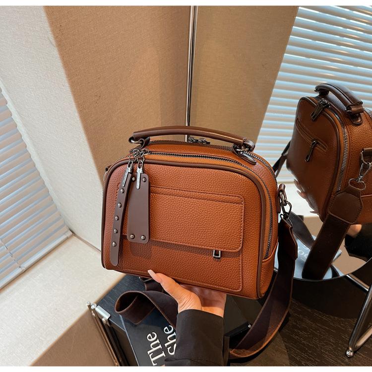 Retro handbag bag women's fashion versatile shoulder bag high-end trend messenger small square bag