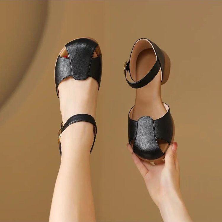 One word with hollow round head retro bag head soft leather sandals summer new leather thick heel high heel sandals