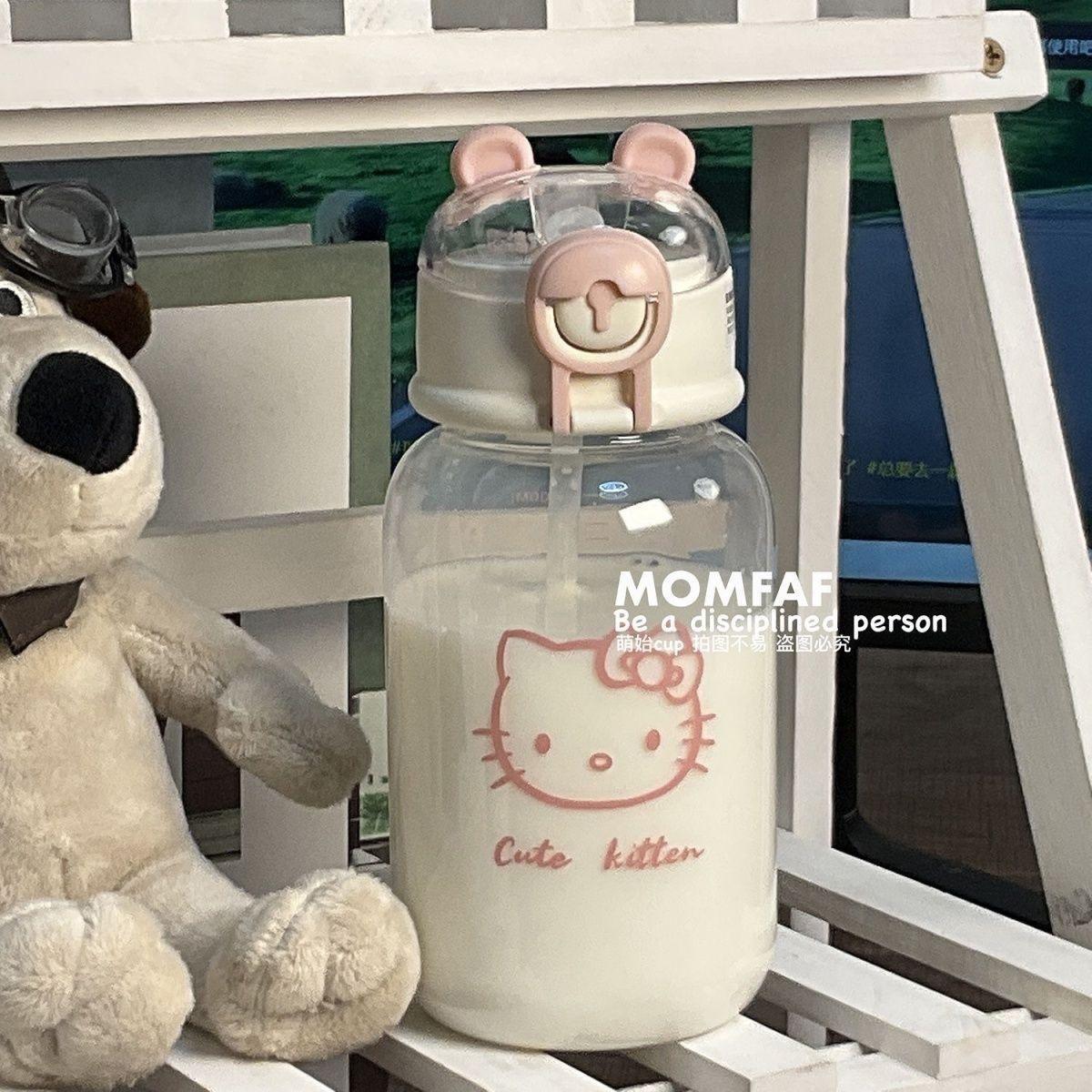 

500ml Cartoon Plastic Water Cup Straw Drinking Cups Sanrio Anime Transparent Straw Cup Hello Kitty Pochacco Water Bottle