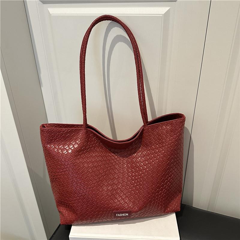 2025 Trend Woven Pattern New Fashion Casual Large Capacity Solid Color Textured One Shoulder Underarm Tote Bag Women