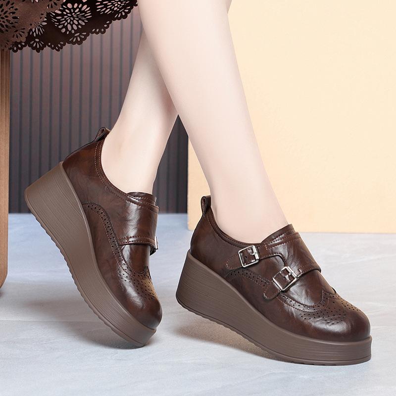 Chaussures compensées plateforme marron Double boucle Détails brogues Semelle épaisse confortable Antidérapantes Élégantes Chaussures de ville pour un usage quotidien
