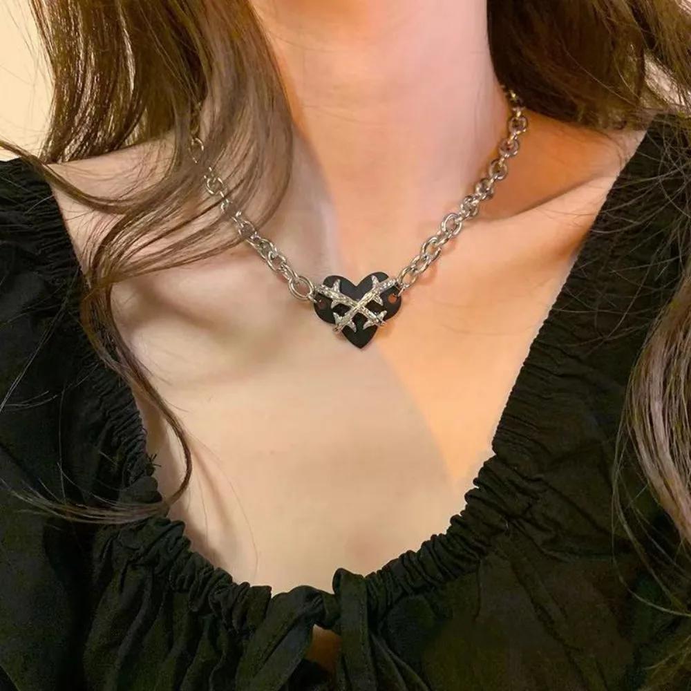 Gothic Black Love Choker Punk Thick Chain Clavicle Bracelet Necklace For Women Men Retro Fashion Jewelry Trendy Accessories Gift