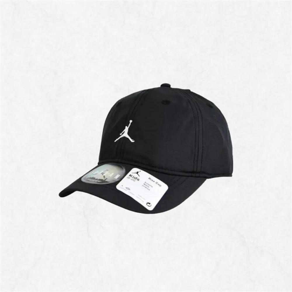 Essentials Cap Black Ages 8-15 N253CA424P 2477130 Black (BK)