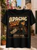 Apache 207 Arena Tour 2025 2026 Con Cantante Intrecciato E Strisce Retro Marrone Arancio Unisex Tutte Unisex Tutte Maglietta