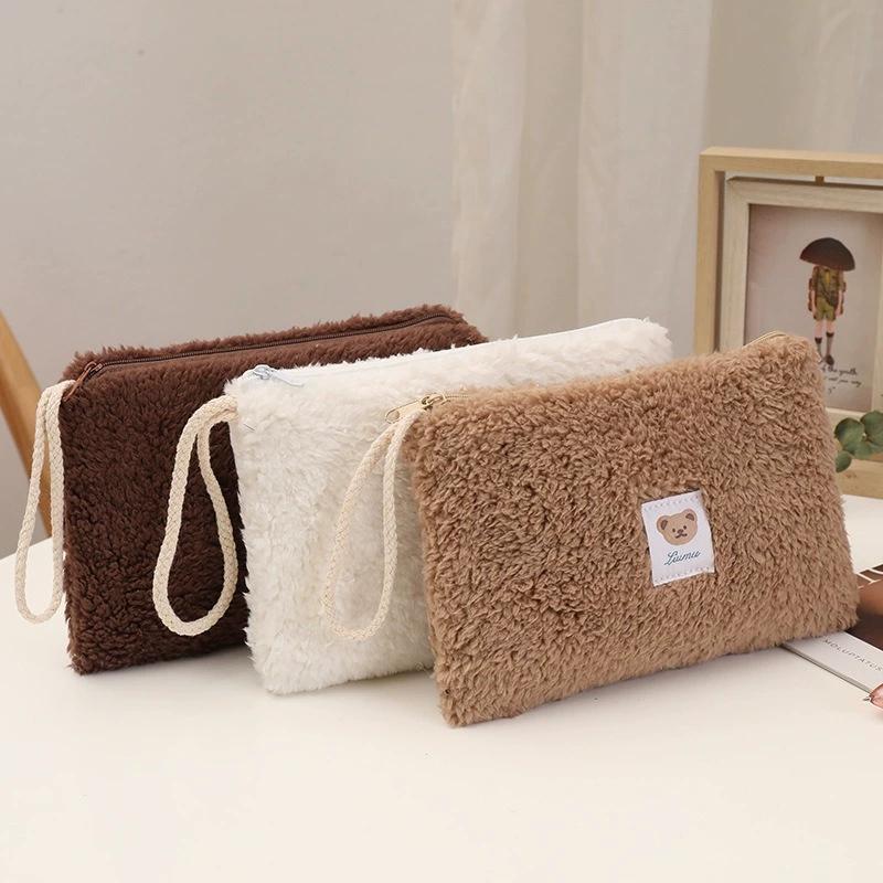 Mignon Peluche Haute Capacité Ours Icône Voyage Cosmétique Rangement Rouge à Lèvres Sacs Trousses de Maquillage pour Femmes Sacs à Main Portefeuille Trousse à Crayons Pochettes