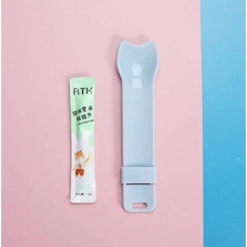 1PC Cat Strip Feeder Cat Strip Scoop Squeezer No Dirty Hands Pet Meat Mash Snacks Cat Food Feeding Scoop