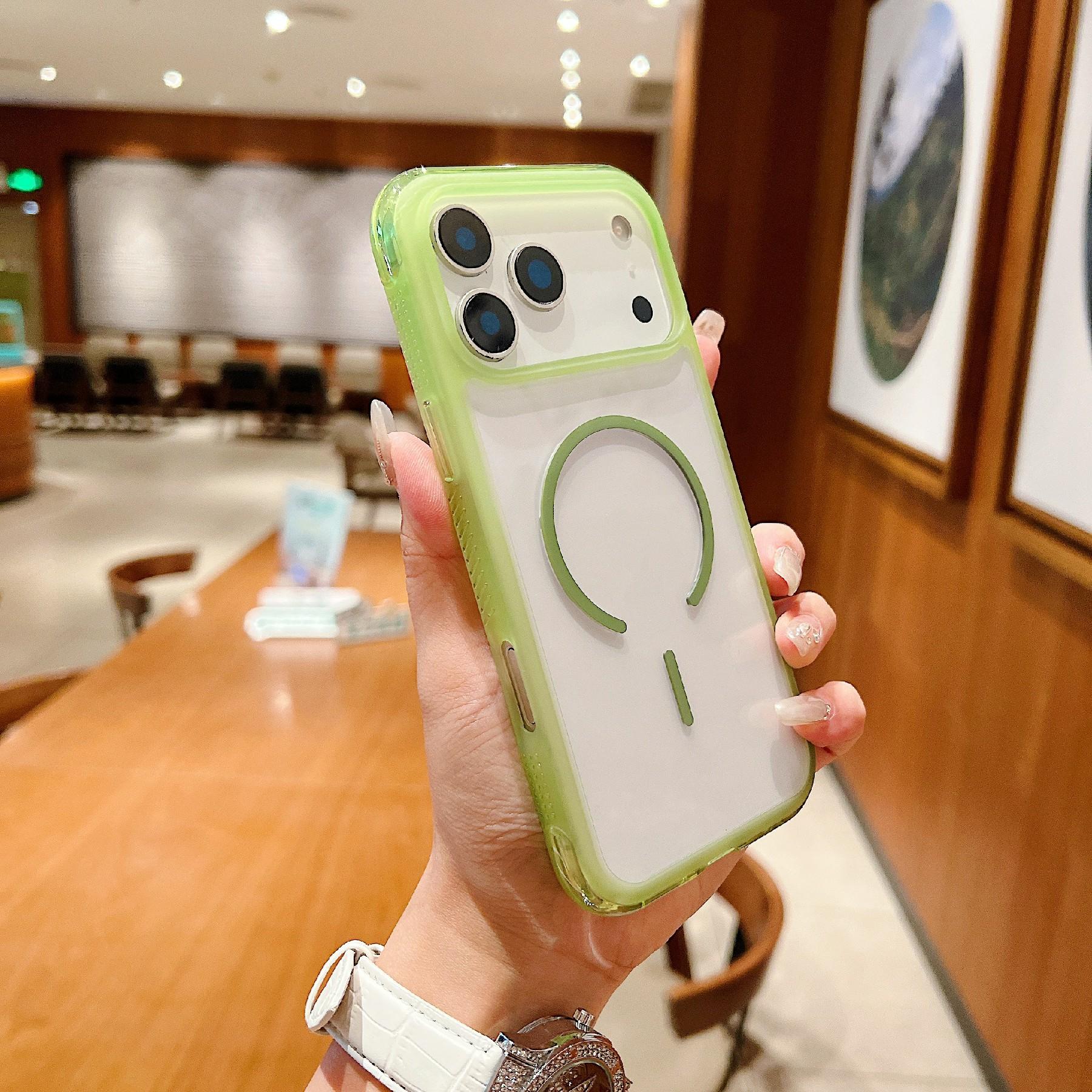 

For iPhone 17 Pro Magnetic Case TPU + PC Crystal Clear Phone Cover