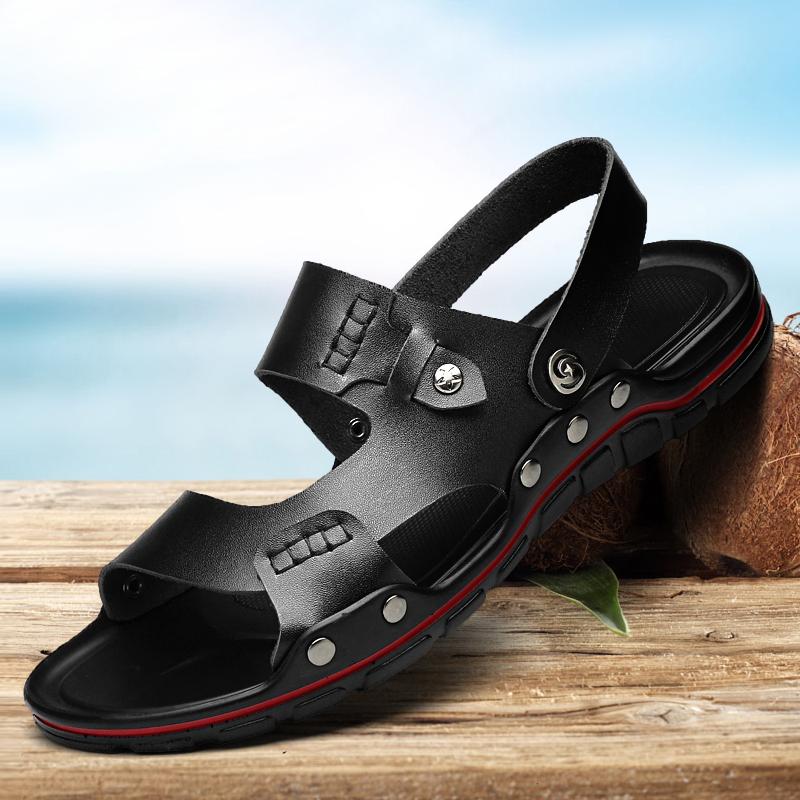 Fashion Summer New Men Sandals Black Brown Flat Heels Lightweight and Comfortable Beach Sandals Slippers British Gentlemen Sandals Large