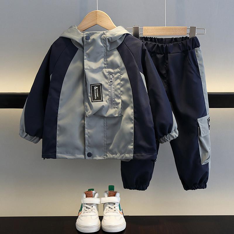 Stylish Boy's Spring Jacket Set Featuring Soft Nylon Material For Kids Aged 3 To 8 Years
