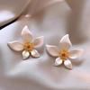 Light Luxury Exquisite Micro-inlaid Zircon Flower Earrings Elegant High-end Pearl Stud Earrings Niche Design Temperament Earrings